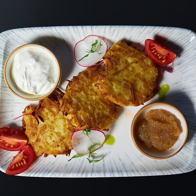 Драники картофельные со сметанойв Дача по цене 640 ₽