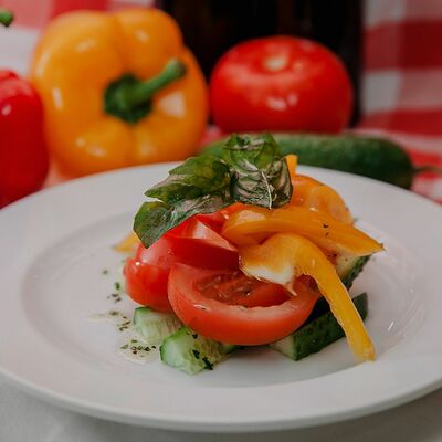 Ассорти из свежих овощей в Veranda Shaffran Шафран по цене 300 ₽