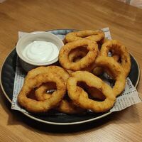 Луковые кольца в Баерн паб