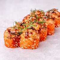 Запеченный ролл с лососем и угрем в Pizza Lavka
