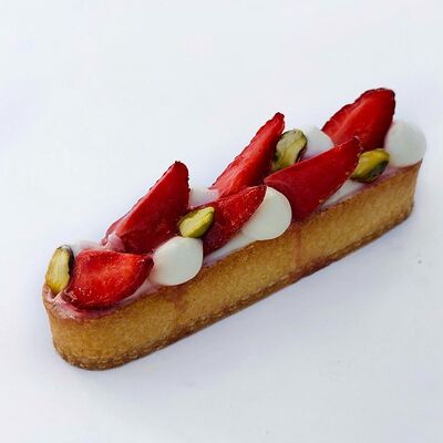 Тарталетка с клубникой в Блеск по цене 490