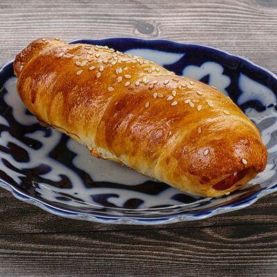 Сосиска в тесте печёная в Шаурма по цене 98 ₽