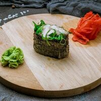 Гункан чука в Суши Неро Вок