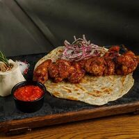 Крылья на гриле в Krombacher Beer Kitchen