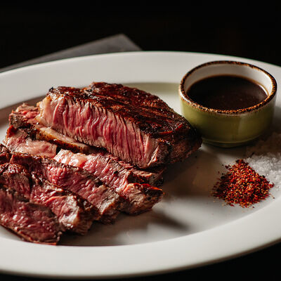 Рибай 350 в Red steak & wine по цене 3750 ₽
