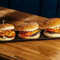 Логотип Lounge Trattoria Pizza Bar