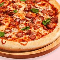 Пицца с Охотничьими колбасками в Lucky Pizza