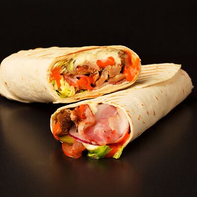 Барбекю тортилья с курицей в ПарККинг по цене 15 р.