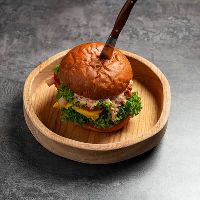 Бургер Эверест в Everest Sochi по цене 1380 ₽