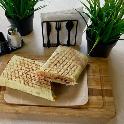 Шаурма Сырная в Stardoner по цене 380 ₽