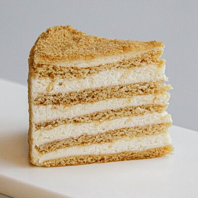 Медовик в Sovka Coffee по цене 430 ₽