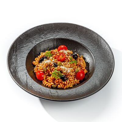 Джирандоле Аррабиата с оливками, томатами и каперсами в The Brasserie по цене 730 ₽