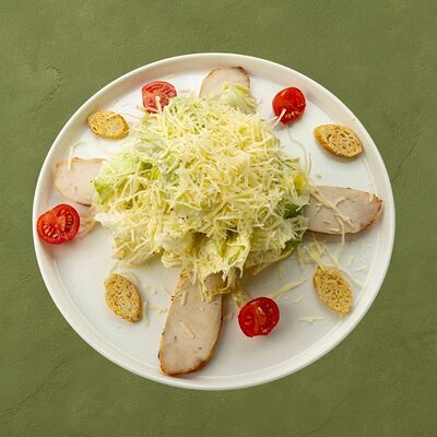 Цезарь с курицей в Шашлычара по цене 690 ₽