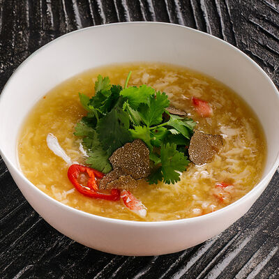 Крабовый суп с трюфелем в Ginza по цене 1590 ₽