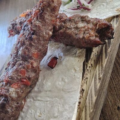 Люля из говядины с овощами в Хинкальная Едим вкусно по цене 480 ₽
