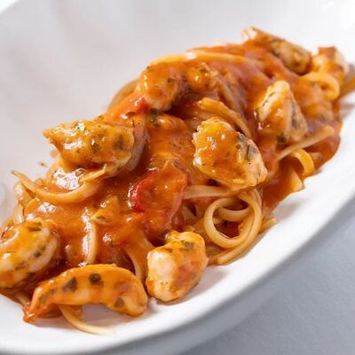 Спагетти с креветками в томатно-сливочном соусев Рыба Мечты по цене 1300 ₽