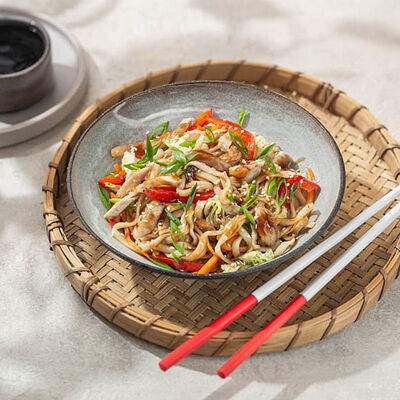 Удон со свининой терияки в ПАЛКИ-СКАЛКИ по цене 440 ₽