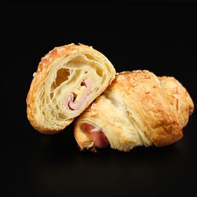 Круассан с ветчиной и сыром в Пекарня Буханка по цене 225 ₽