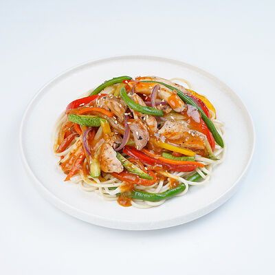 Лапша шаньдун с курицей в Магбургер & Братья Караваевы по цене 245