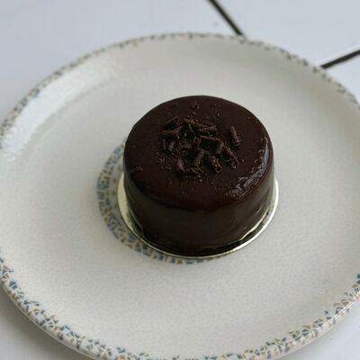 Пирожное Черный лес в Let it be по цене 10 р.