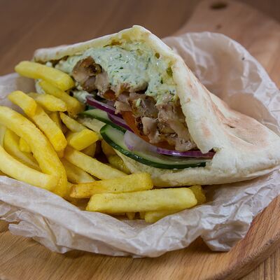 Гиро с курицей в Просто вкусно по цене 440 ₽