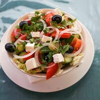 Греческий салат в Любимое