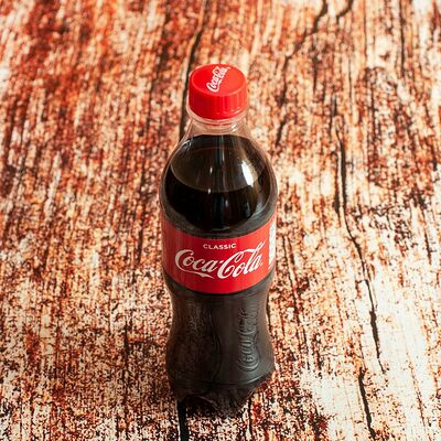 Coca-Cola в Food Moscow по цене 100 ₽
