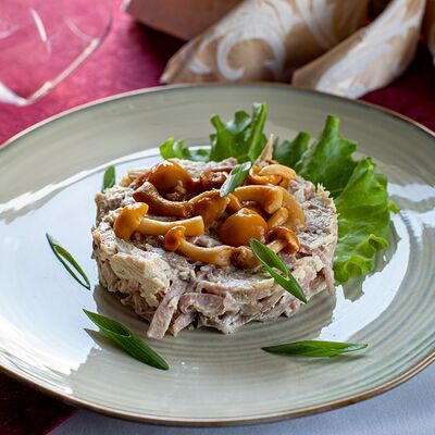 Салат Королевский в Любимая по цене 300 ₽