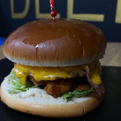 Роял Бургер в Deep Tasty по цене 625 ₽