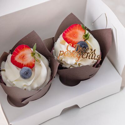 Набор капкейков с ягодами в Мамин Cake по цене 650 ₽