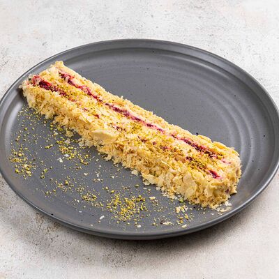 Наполеон с клюквенно-брусничным конфи в Склад 22 по цене 730