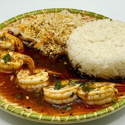 Рис с креветками в томатном соусе в Viet House по цене 860 ₽