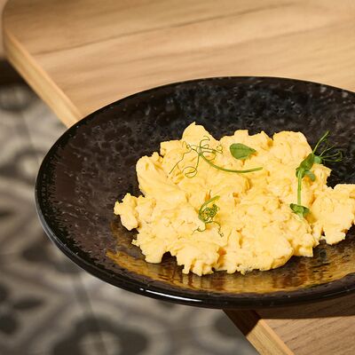 Скрэмбл в THE ZAVTRAK по цене 475 ₽