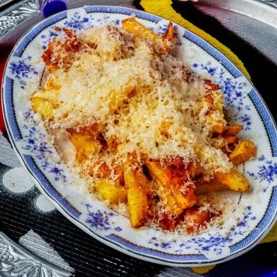 Картофель фри с беконом и пармезаном в Цех по цене 370 ₽