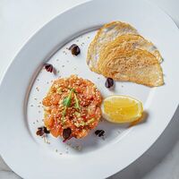 Тартар из лосося в Romano