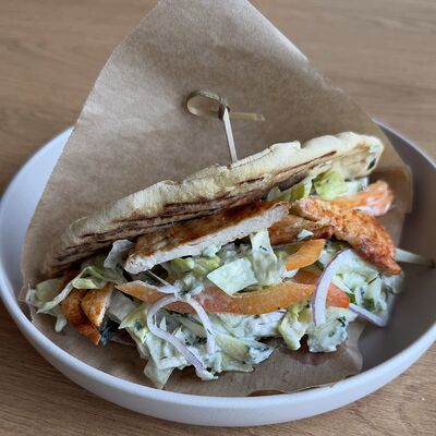 Пита с курочкой в Balance cafe по цене 603 ₽