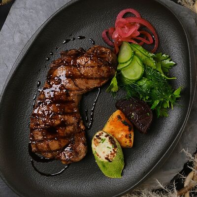 Стейк Стриплойн в Zanzibar по цене 2800 ₽