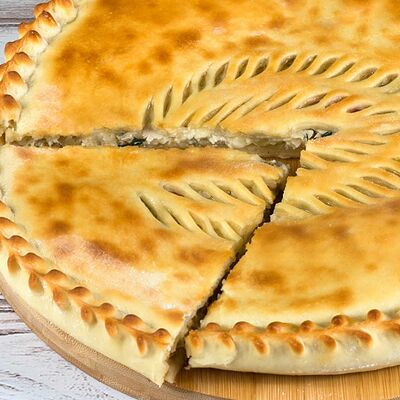 Осетинский пирог с курицей, шпинатом и сыром в DОБРОЕDОВ по цене 1480 ₽