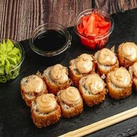 Запеченный ролл с крабом в SushiMania