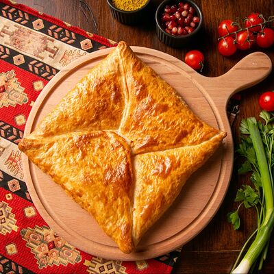 Хачапури Письмо из Грузии в Хинкали и шашлык Реутов по цене 431