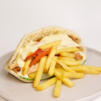 Гиро в греческой питев Шаурма Island по цене 395 ₽