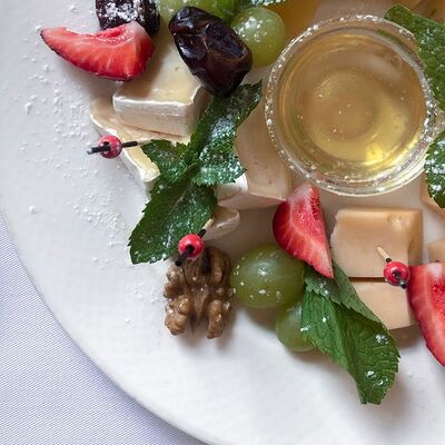 Сырная палитра в Баловень С по цене 1550 ₽