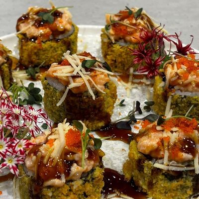 Ролл Запеченный лосось в Cake bakery по цене 715 ₽