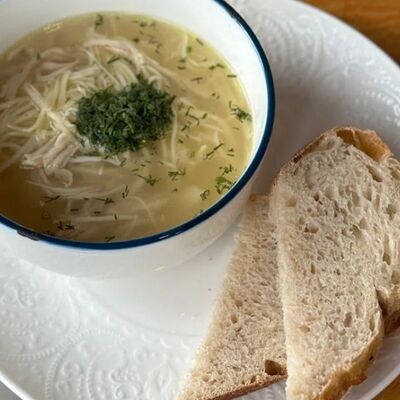 Куриная лапшав Camon Cafe по цене 240 ₽