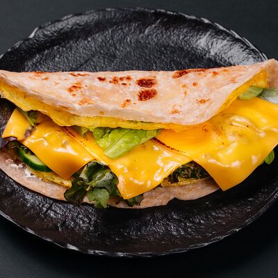 Роти с сыром в Umami по цене 550 ₽