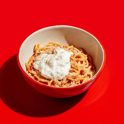 Двойная паста Аль помодоро со страчателлой в Italiani по цене 1190 ₽