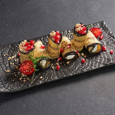 Рулетики из баклажан в Lafa Lounge по цене 490 ₽