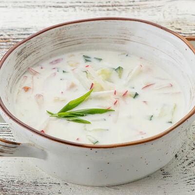 Окрошка с копченой курочкой в Чили пицца по цене 350 ₽