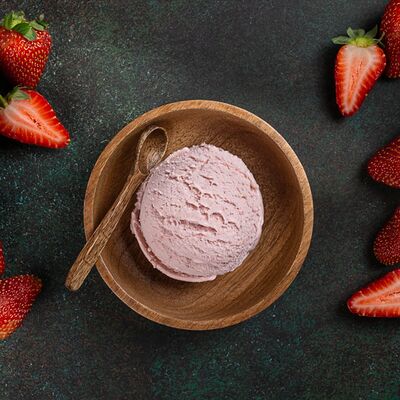 Кокосовое мороженое Айс кокос с фейхоа и клубникой в У Палыча. С пылу, с жару! по цене 283 ₽