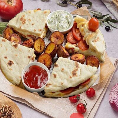 Скепасти Пепперонив Пицца и Скепасти по цене 740 ₽